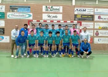 La plantilla del conjunto segoviano antes de un encuentro del pasado curso./CD SAN CRISTÓBAL