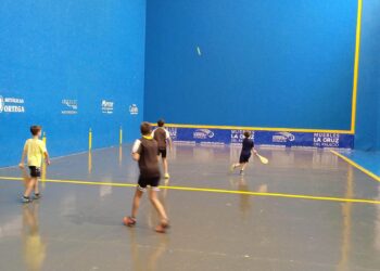 Un instante del campus deportivo organizado por el club segoviano./CP VALLELADO