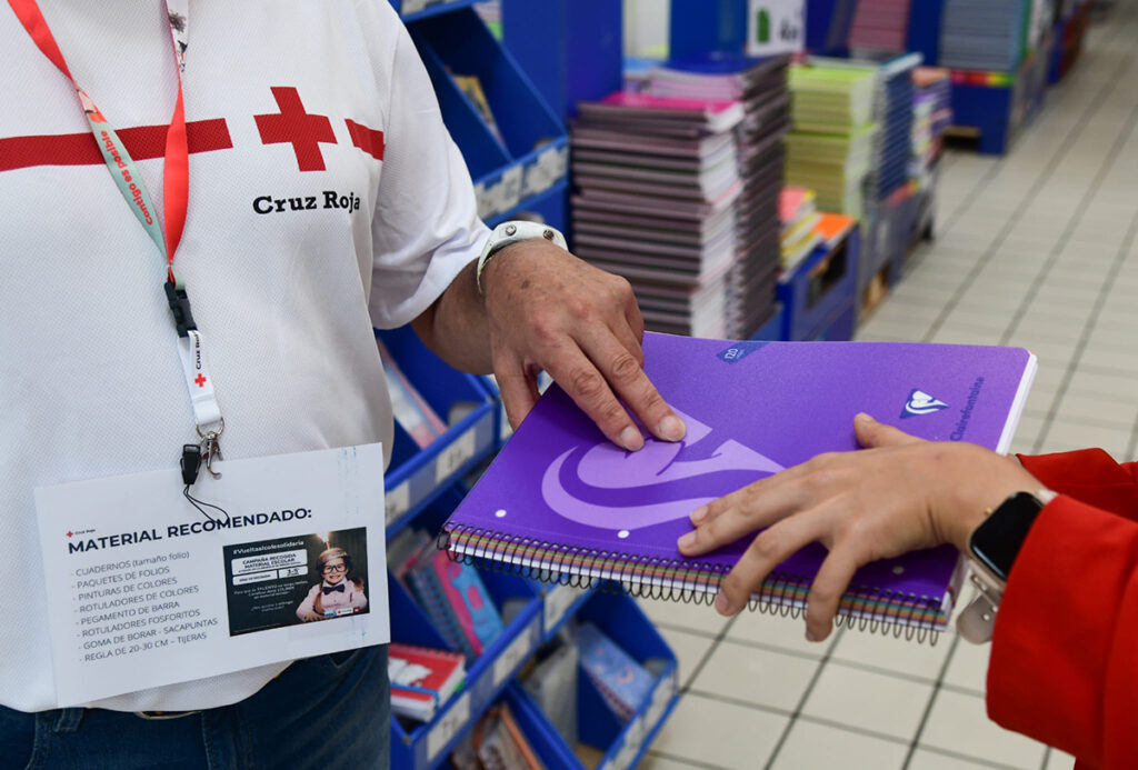 Recogida de material para las familias segovianas más necesitadas.