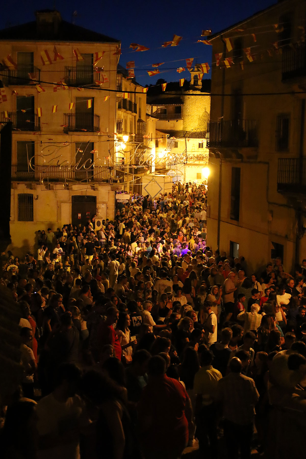 Plaza de España y alrededores abarrotados de gente durante la Fiesta de ‘El Diablillo’. MARGARITA DE FRUTOS