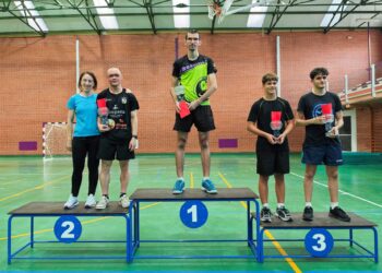 Daniel Sanz, en el primer cajón del podio del Trofeo de Coyanza./ E.A.