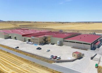 Instalaciones que la empresa Hola Food, integrante del Grupo Copese, tiene en Villacastín./ EL ADELANTADO