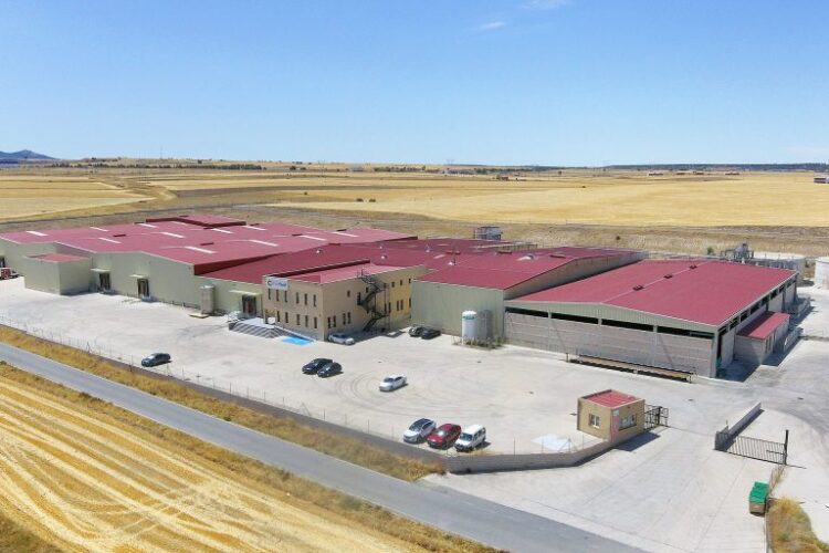 Los aranceles impuestos por China sólo afectan de manera directa a una empresa de Segovia 1 Instalaciones que la empresa Hola Food, integrante del Grupo Copese, tiene en Villacastín./ EL ADELANTADO