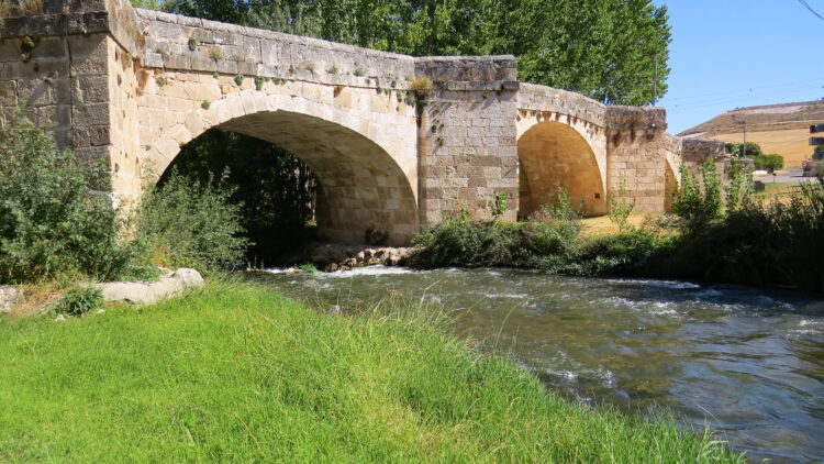 Provincia a través 1 Río Duratón a su paso por Fuentidueña.