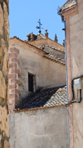 Muñoveros y sus amplios campos arcillosos 3 Tejados de Muñoveros.