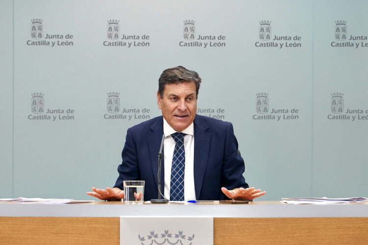 La Junta tiene listo el techo de gasto y presentará los PGC en octubre 1 El portavoz de la Junta durante la rueda de prensa posterior al Consejo de Gobierno. / Miriam Chacón