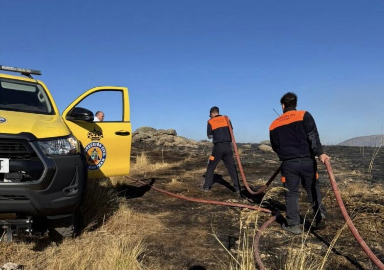 Foto de archivo. Labores de Protección Civil / PROTECCIÓN CIVIL DE EL ESPINAR