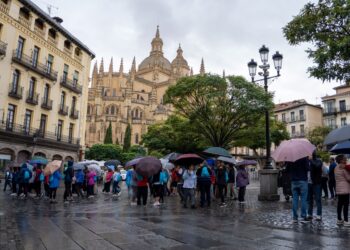La marcha comenzó y terminó en la Plaza Mayor./HÉCTOR CRIADO
