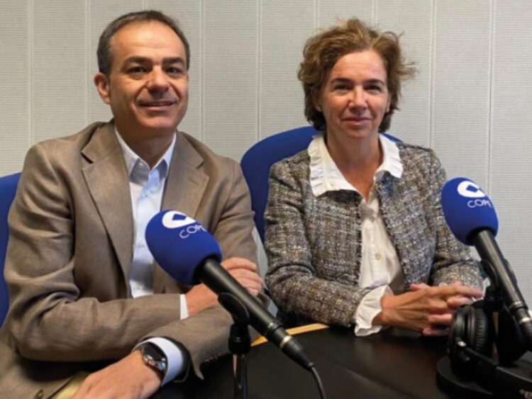 El Adelantado de Segovia, Premio COPE en la categoría 'empresa familiar segoviana' 1 Abel Gómez y Teresa Herranz, directora de El Adelantado de Segovia. / COPE