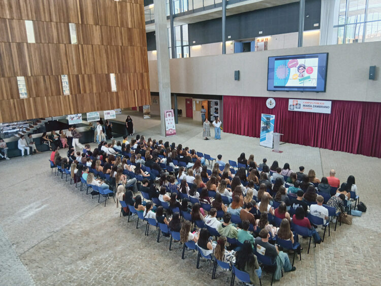 Alumnos del nuevo curso en el Campus María Zambrano en Segovia. / UVa
