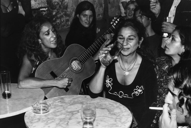 Rosario y Lolita Flores en el Café La Palma de Madrid. Fotografía de Dan San.
