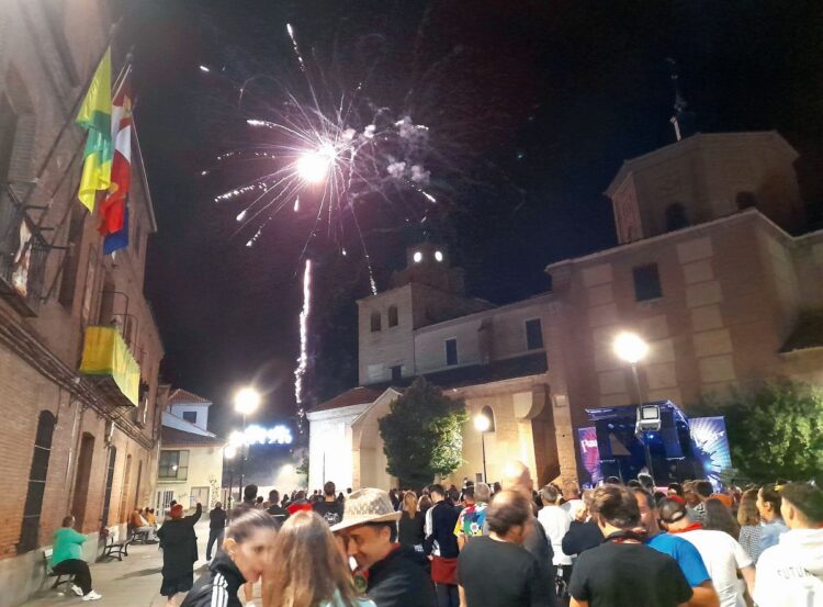 Fuegos artificiales de fin de fiestas en 2024./ Amador Marugán