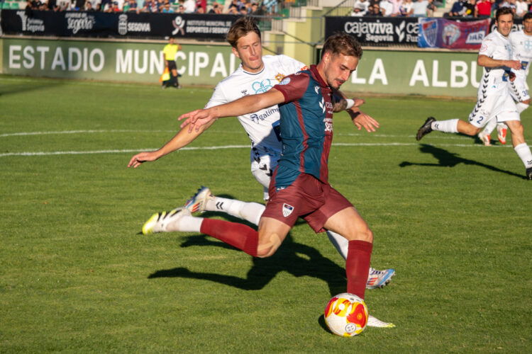 Gimnástica Segoviana vs SD Sarriana - Héctor Criado