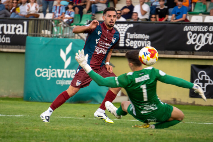 Gimnástica Segoviana vs UD Sámano - Héctor Criado