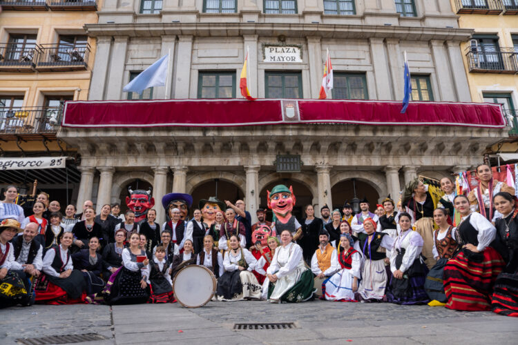 Muestra folklórica Andrés Laguna - Héctor Criado