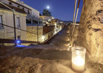Noche del Patrimonio, en una pasada edición en la Muralla. / KAMARERO