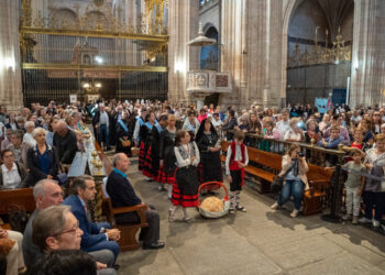Ofrenda de Frutos a la Virgen de la Fuencisla - Héctor Criado