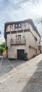 Esquina donde confluyen las calles Real y Cordovilla