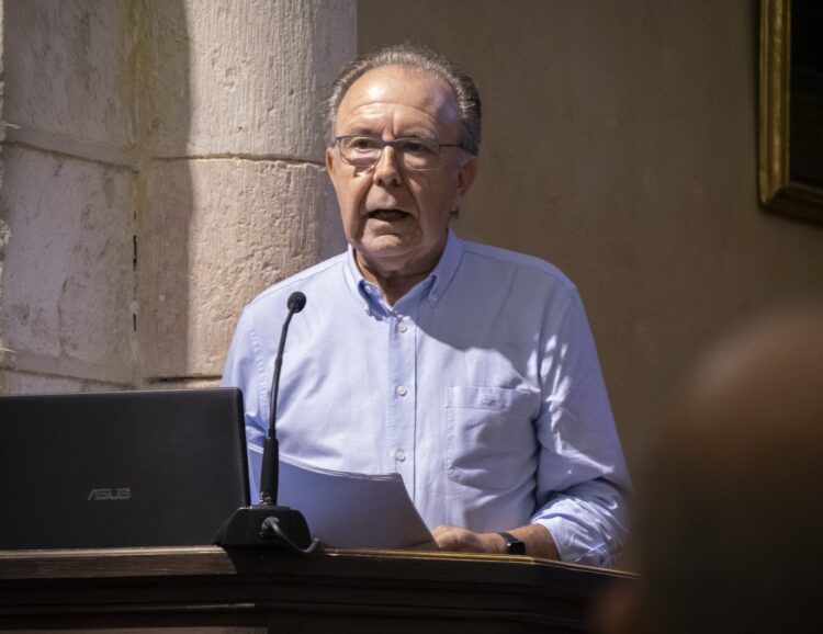 Álvarez de Miranda, en su intervención. Enrique del Barrio