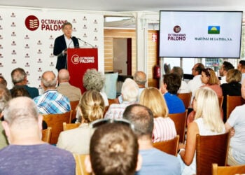 Pedro Palomo presenta el nuevo proyecto de Octaviano Palomo en Miranda de Ebro. / PUENTIA