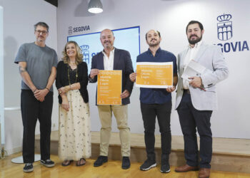 Presentación de la exposición 'Materia. Oficio. Lugar'. / ROBERTO ARRIBAS