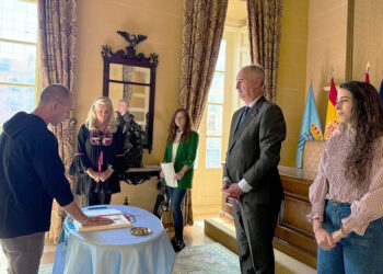 Acto de toma de posesión de los nuevos porteros de colegios. / AYTO. SEGOVIA