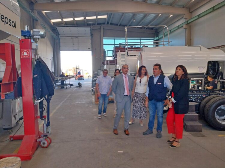 Visita a una de las empresas beneficiarias del programa / JCYL