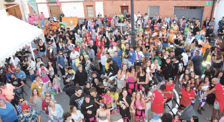 Según los últimos datos del INE, se cuantifican aproximadamente 500 menores de edad, con un reparto de 290 entre 0 y 9 años, y 220 de 10 a 18 años, en el municipio de Hontanares de Eresma. / E.A.