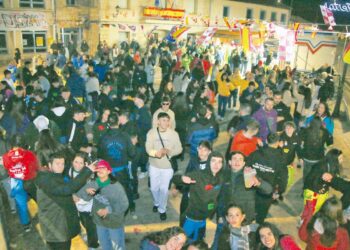 Animación en la Plaza Mayor el año pasado. / Ayuntamiento de San Miguel de Bernuy