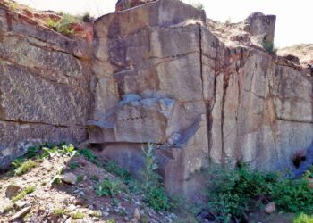 Hasta hace poco tiempo Las Canteras seguían proporcionando material de construcción. Ahora los conejos abundan en la zona.
