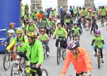 Marcha ciclista por el Día del Alzheimer en una edición pasada./E.A