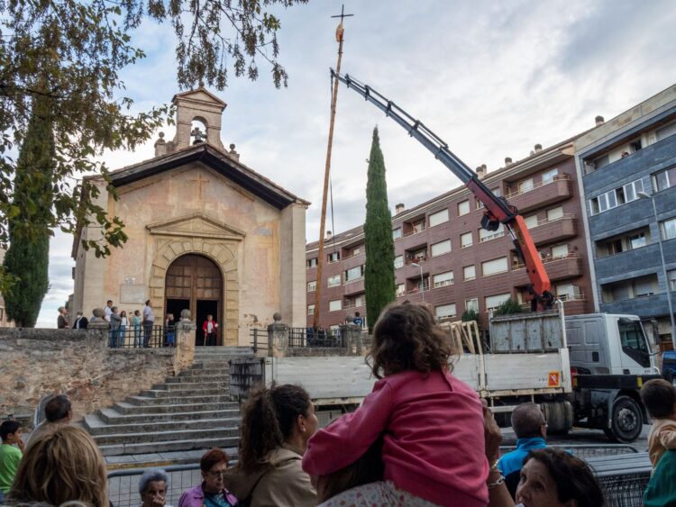 Bajada del Mayo en el Cristo del Mercado 1 Bajada del Mayo en una edición anterior/NEREA LLORENTE