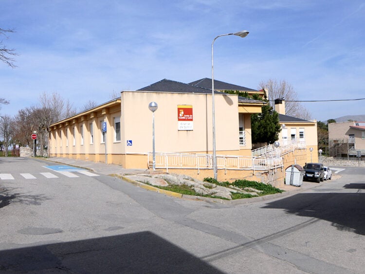 Foto de archivo. Centro de salud de El Espinar / E.A.