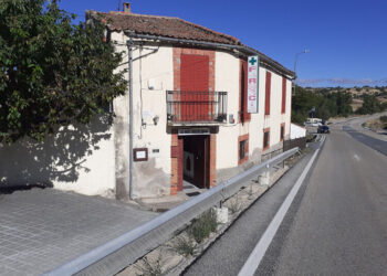 Farmacia de Cerezo de Abajo.