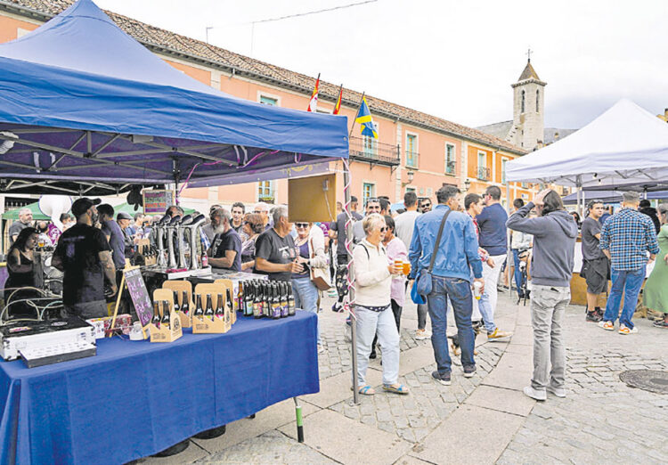 Instantánea de la segunda edición de la Feria en el Real Sitio.