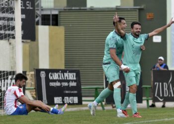 Samu Manchón celebra un gol al Moscardó en el último partido de pretemporada. Juan Martín