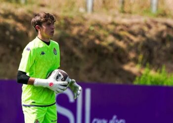 Jorge María Dueñas en un encuentro con el Real Valladolid./R. VALLADOLID