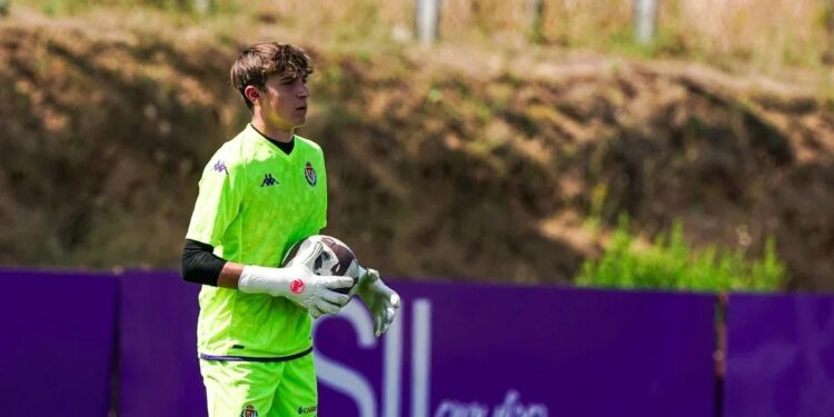 Jorge María Dueñas, convocado con España sub-16 para un doble amistoso ante Italia 1 Jorge María Dueñas en un encuentro con el Real Valladolid./R. VALLADOLID