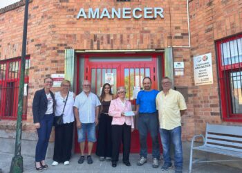 Entrega de la recaudación a la Asociación ‘Amanecer’ / E.A.