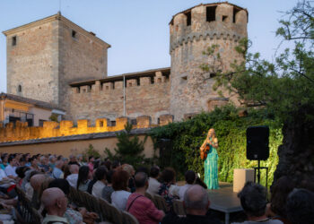 Un concierto en los jardines del Palacio del Quintanar.