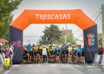 Los participantes instantes antes de tomar la salida durante la prueba./AYTO TRESCASAS