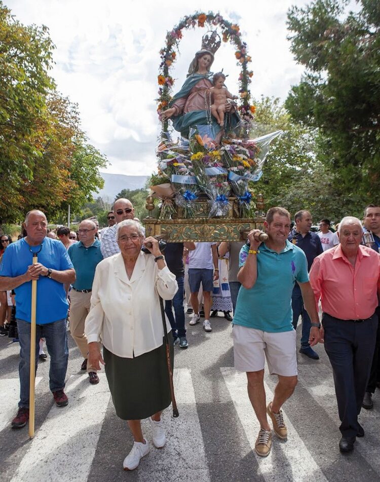 Procesión de la Virgen del Rosario. / Pedro de la Peña