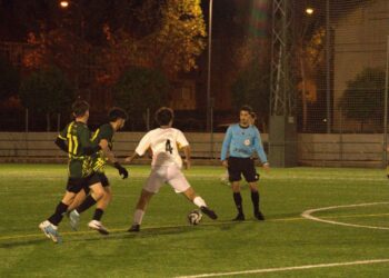 Un instante del duelo entre Claret y Delta de la temporada pasada./DELTA