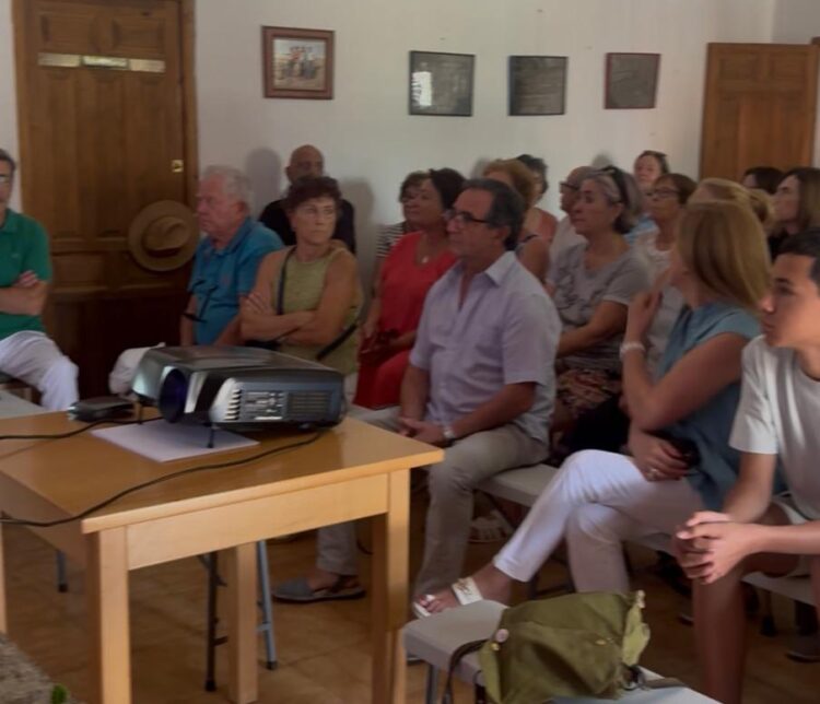 Asistentes a la conferencia. /PSOE SEGOVIA