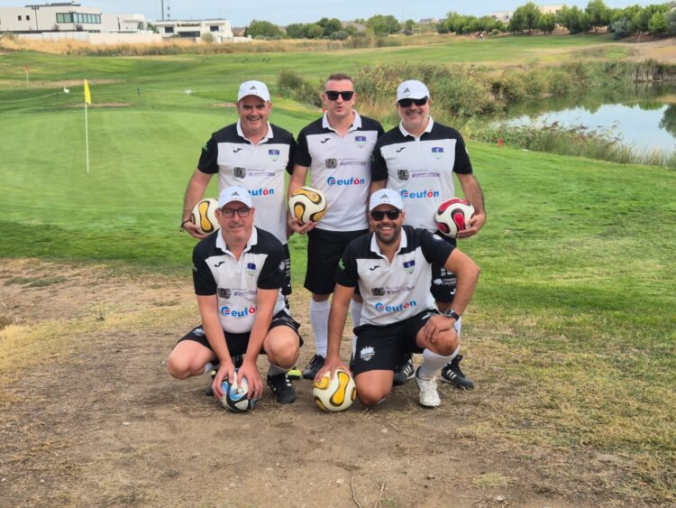 La delegación del club segoviano en la cita en Illescas./CD CUÉLLAR