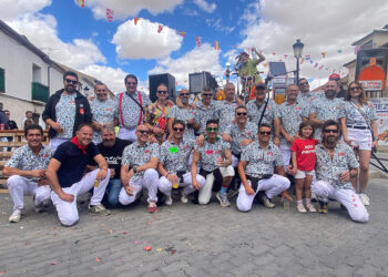 Los miembros de la peña ‘APR’ han sido los pregoneros 2025 de las fiestas de Cantimpalos. / LOURDES MATARRANZ