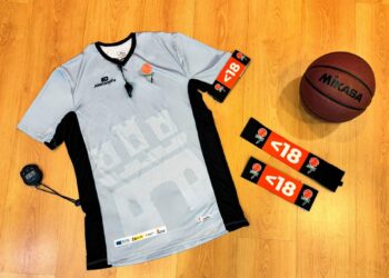 Brazaletes para los árbitros menores de 18 años. / FBCYL