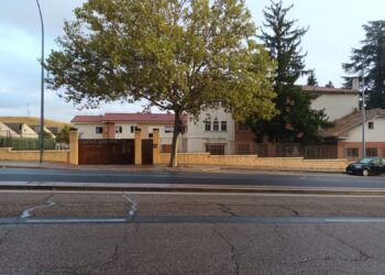 Fachada principal del Centro de menores Juan Pablo II./ J.M.