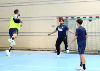 Un pasado entrenamiento del Viveros Herol Nava./ AMADOR MARUGÁN