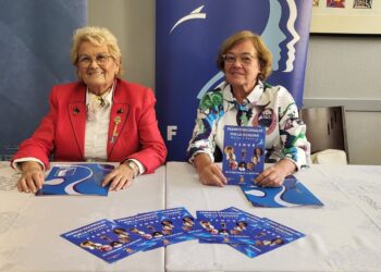Juana Borrego y Elena García, durante la presentación de los Premios por la Igualdad./ FEMUR